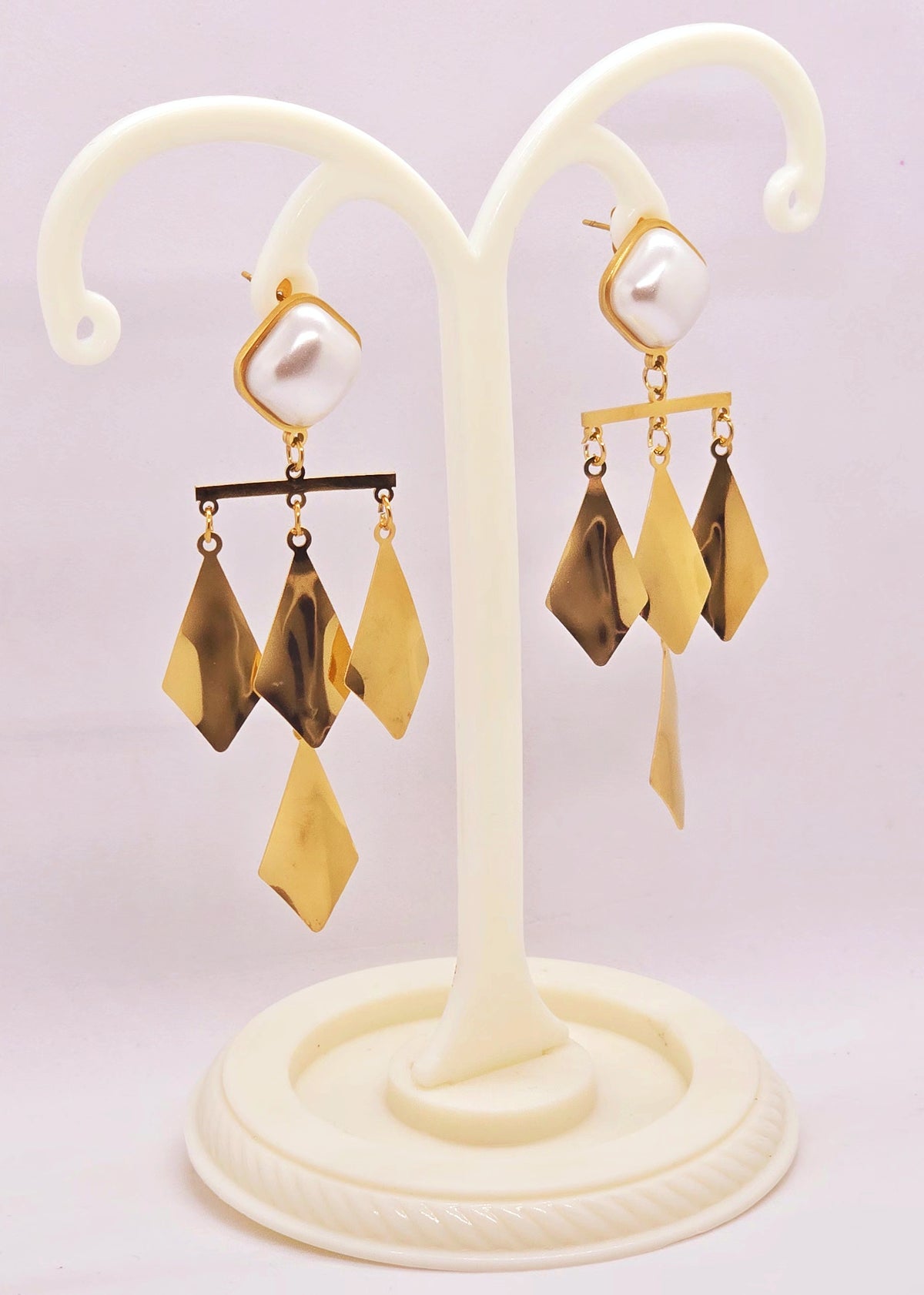 Adorniv Dazzle Rhombus Statement Earrings