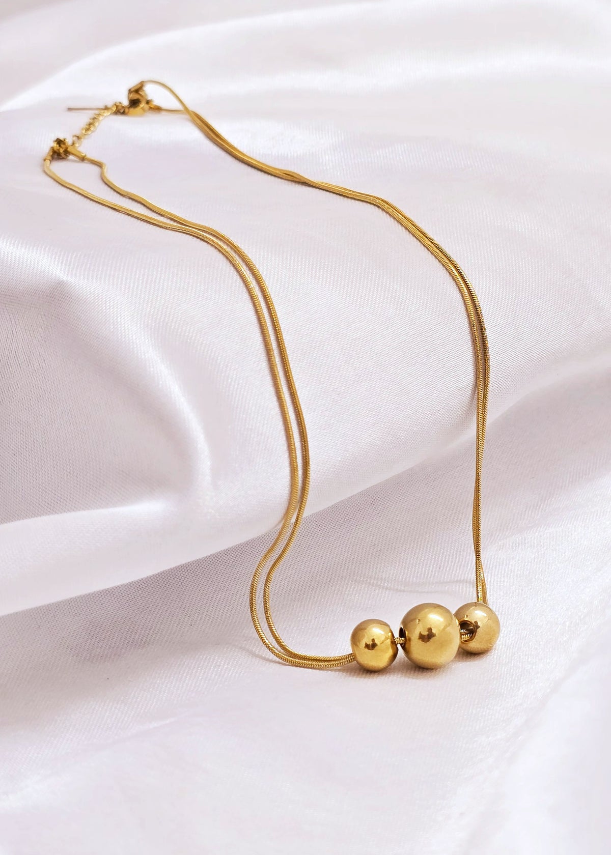Adorniv Triple Sphere Elegance Necklace