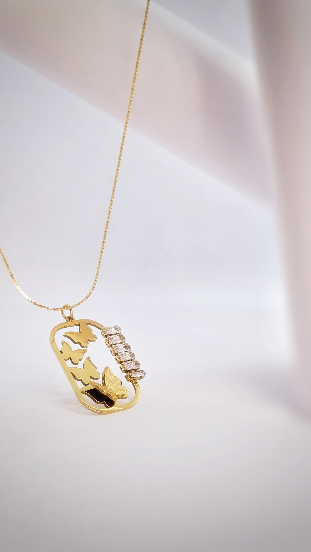 Adorniv Butterfly Reverie Pendant Necklace