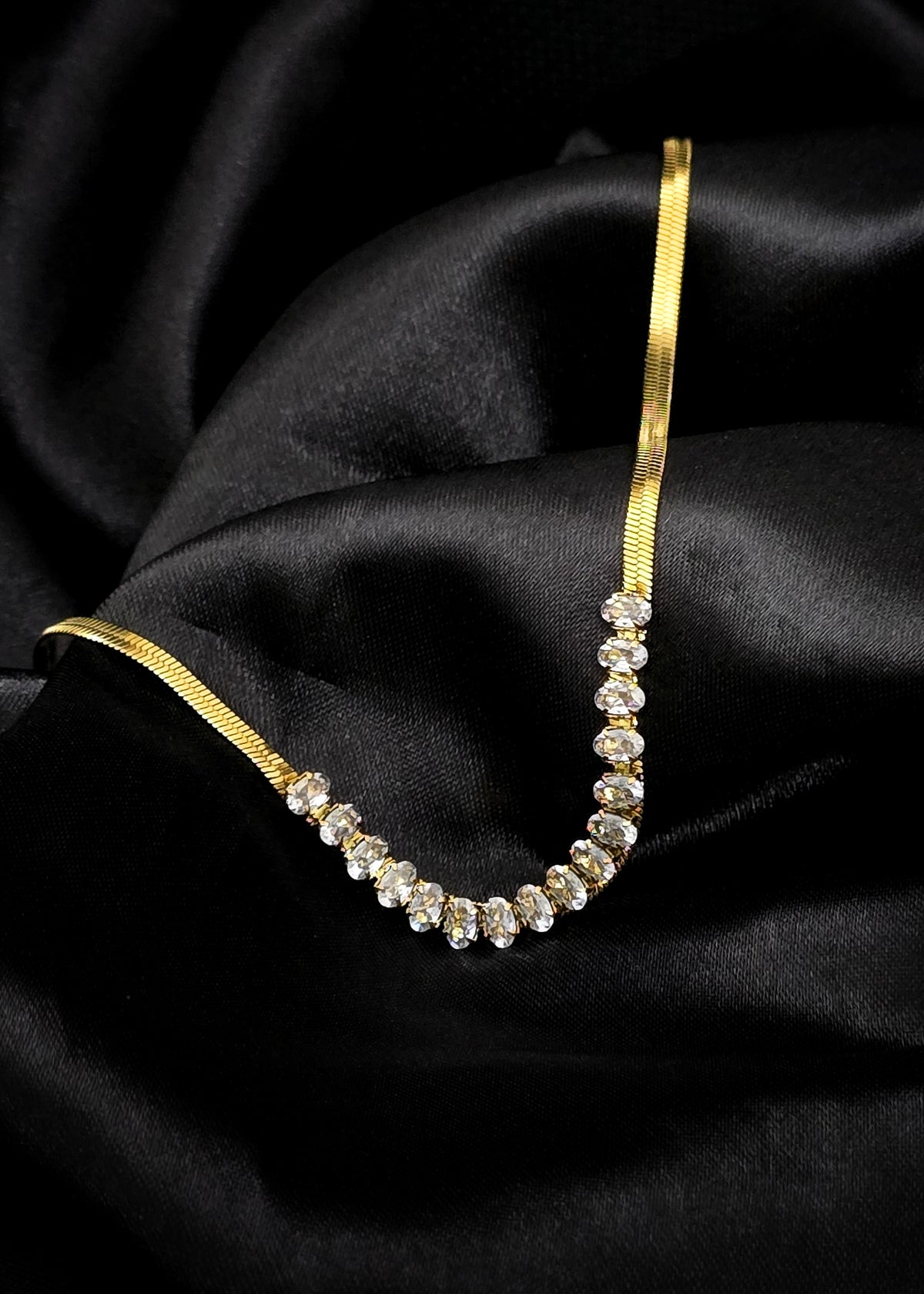 Adorniv Radiant Grace Necklace