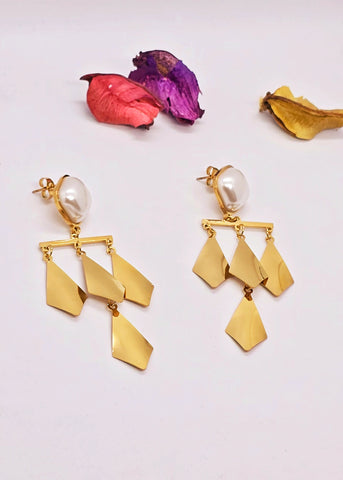 Adorniv Dazzle Rhombus Statement Earrings