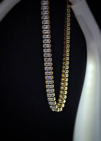 Adorniv Luxe Radiance Bracelet – Gold & Crystal Glam
