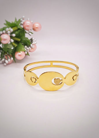Adorniv Love Embrace Bracelet