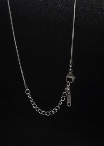 Adorniv Radiant Rose & Crystal Frame Necklace