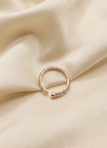 Chic Sparkle Ring – Elegant Crystal Finish