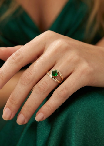 Emerald Radiance Ring