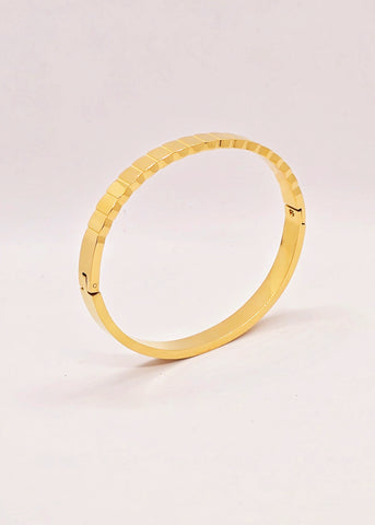 Adorniv Sleek Radiance Bracelet