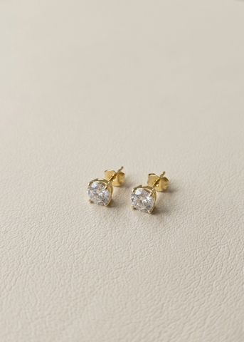 Classic Solitaire Gold Stud
