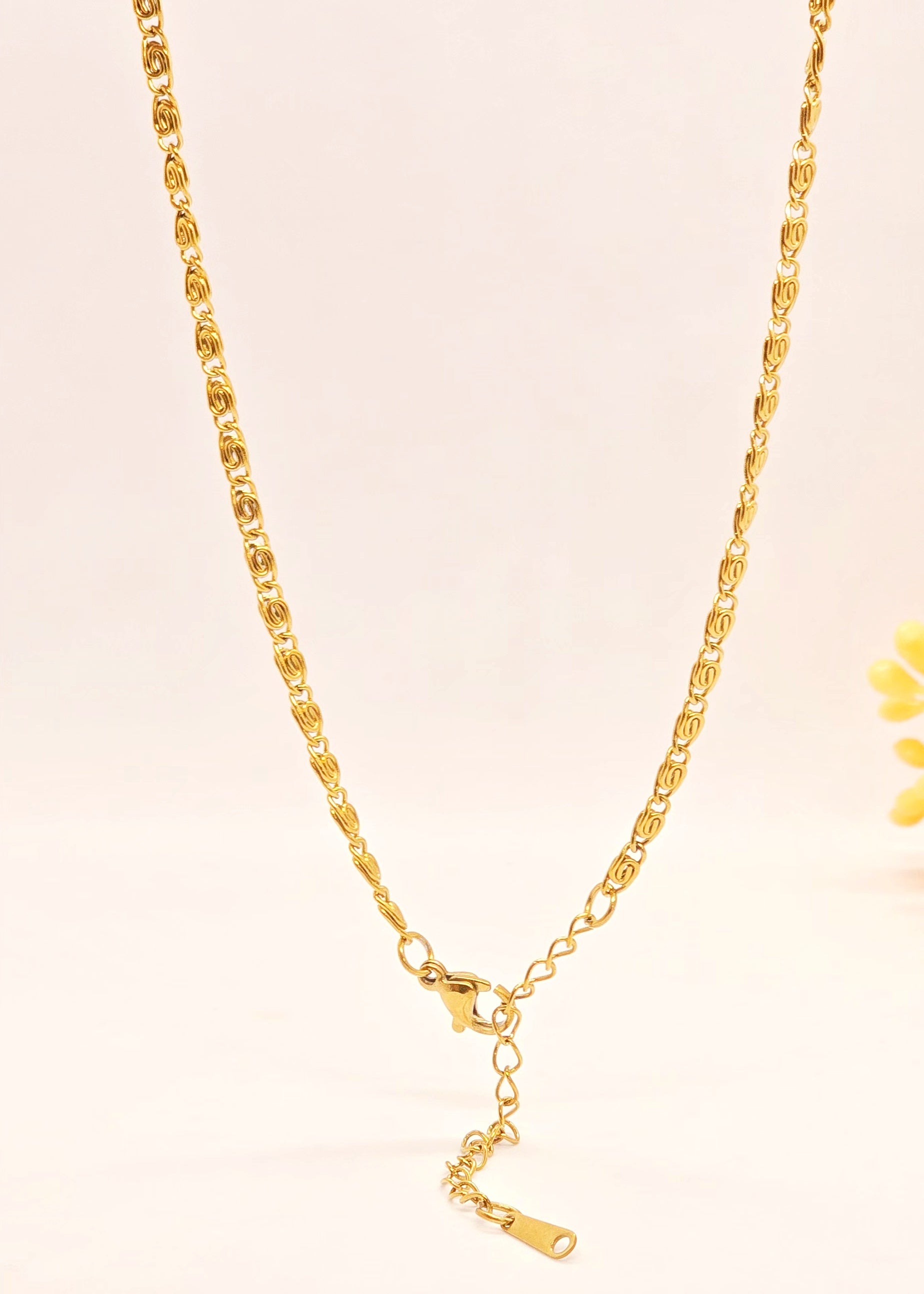 Adorniv Elegant Weave Chain Necklace
