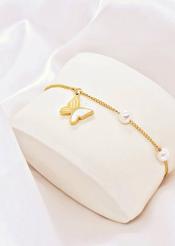 Flutter Pearl Charm Bracelet