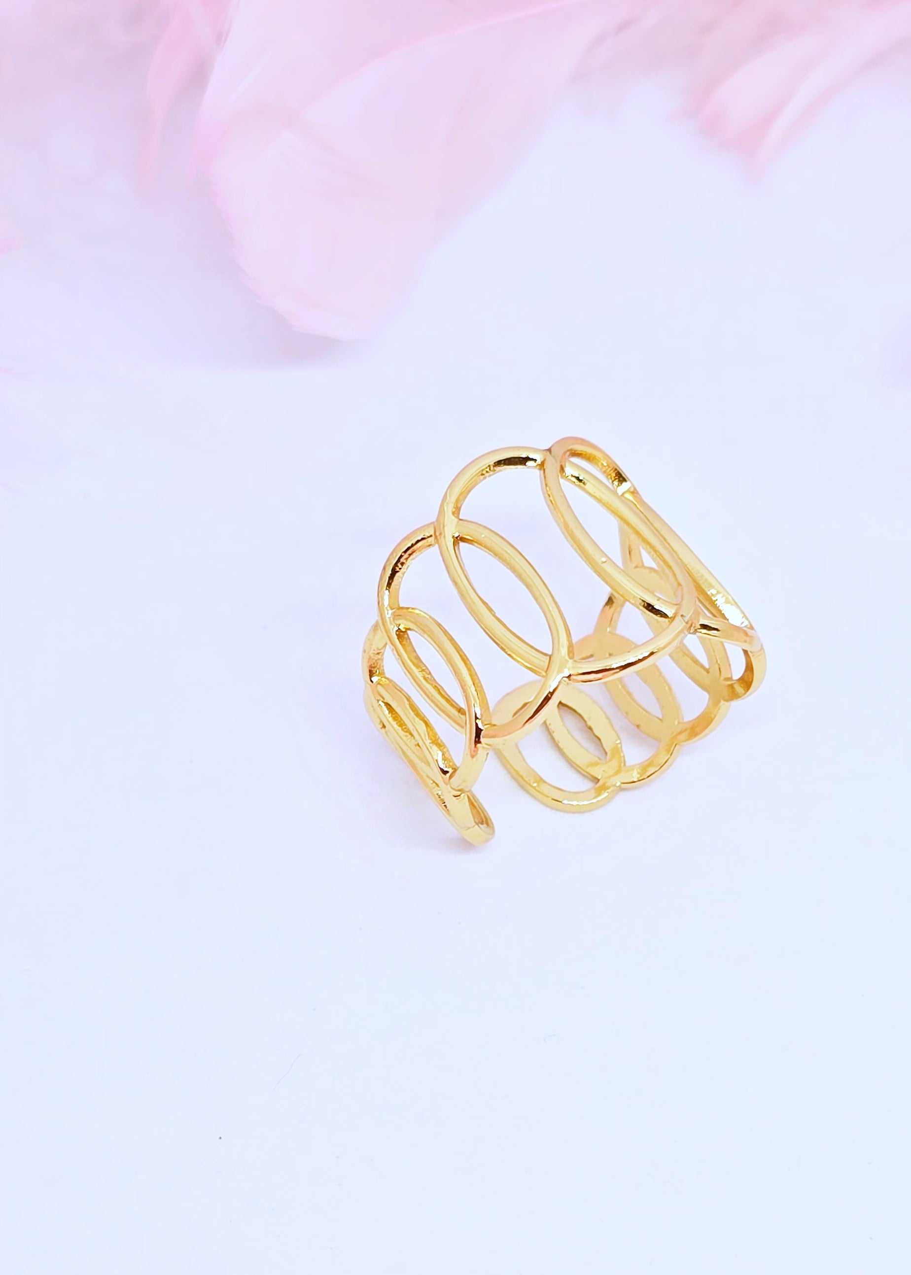 Adorniv Golden Loop Harmony Ring