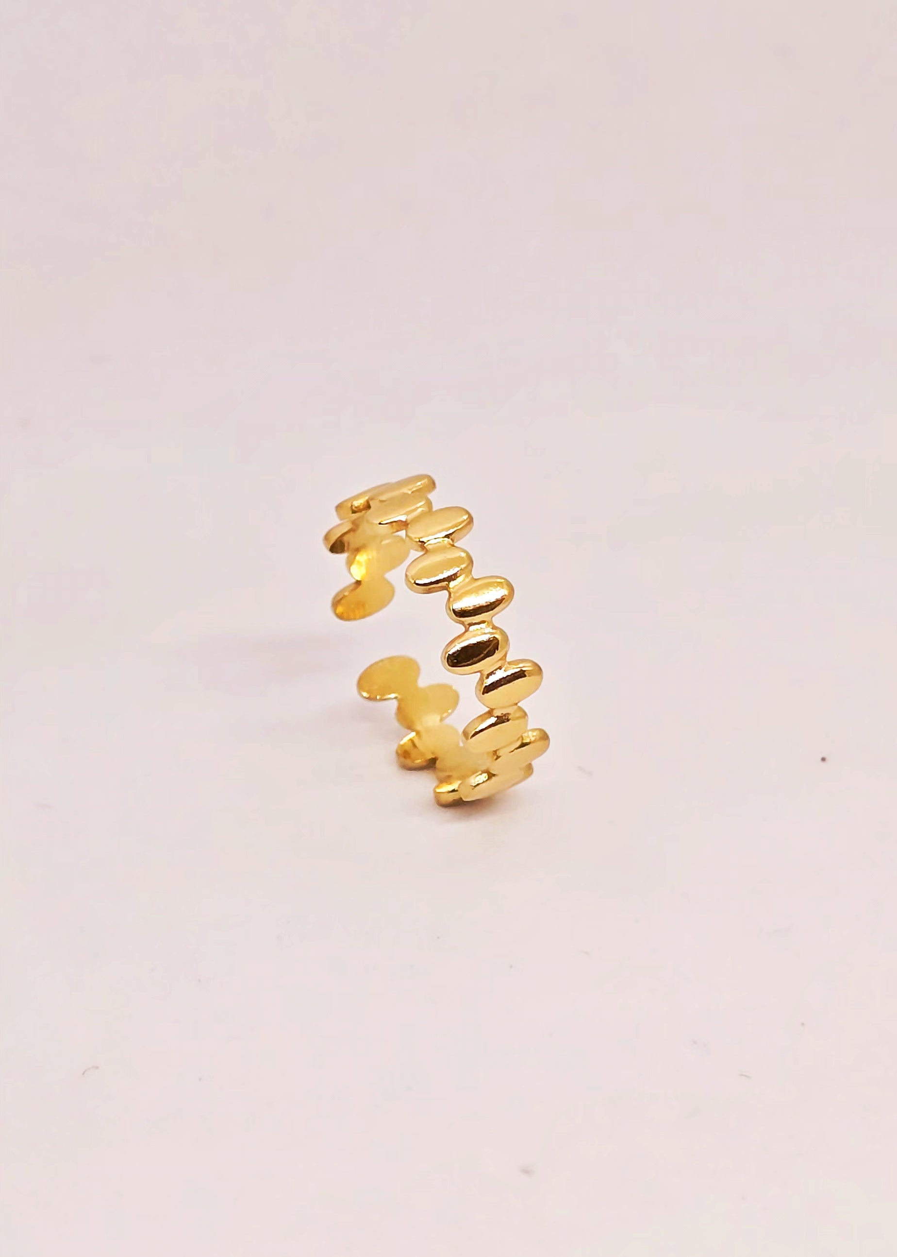 Adorniv Chic Heartbeat Ring