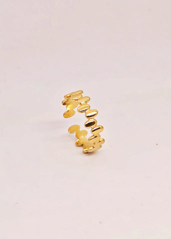 Adorniv Chic Heartbeat Ring