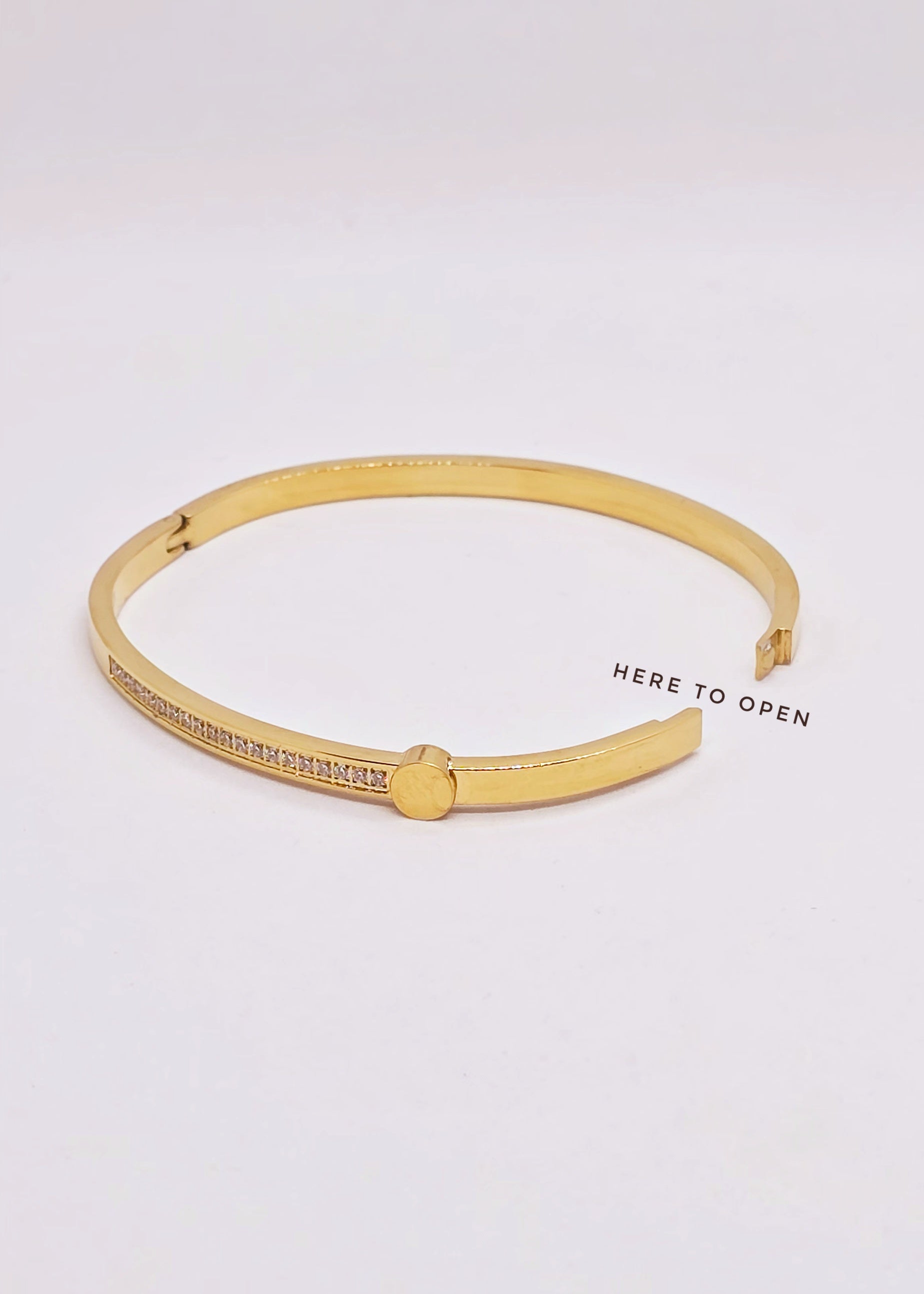 Adorniv Sleek Luxe Sparkle Bracelet