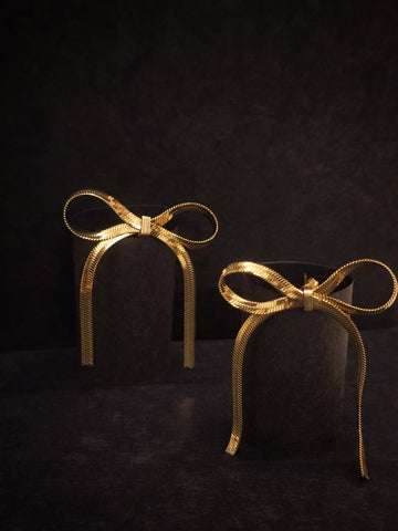 Radiant Bow Gift Set – Necklace & Earrings Combo