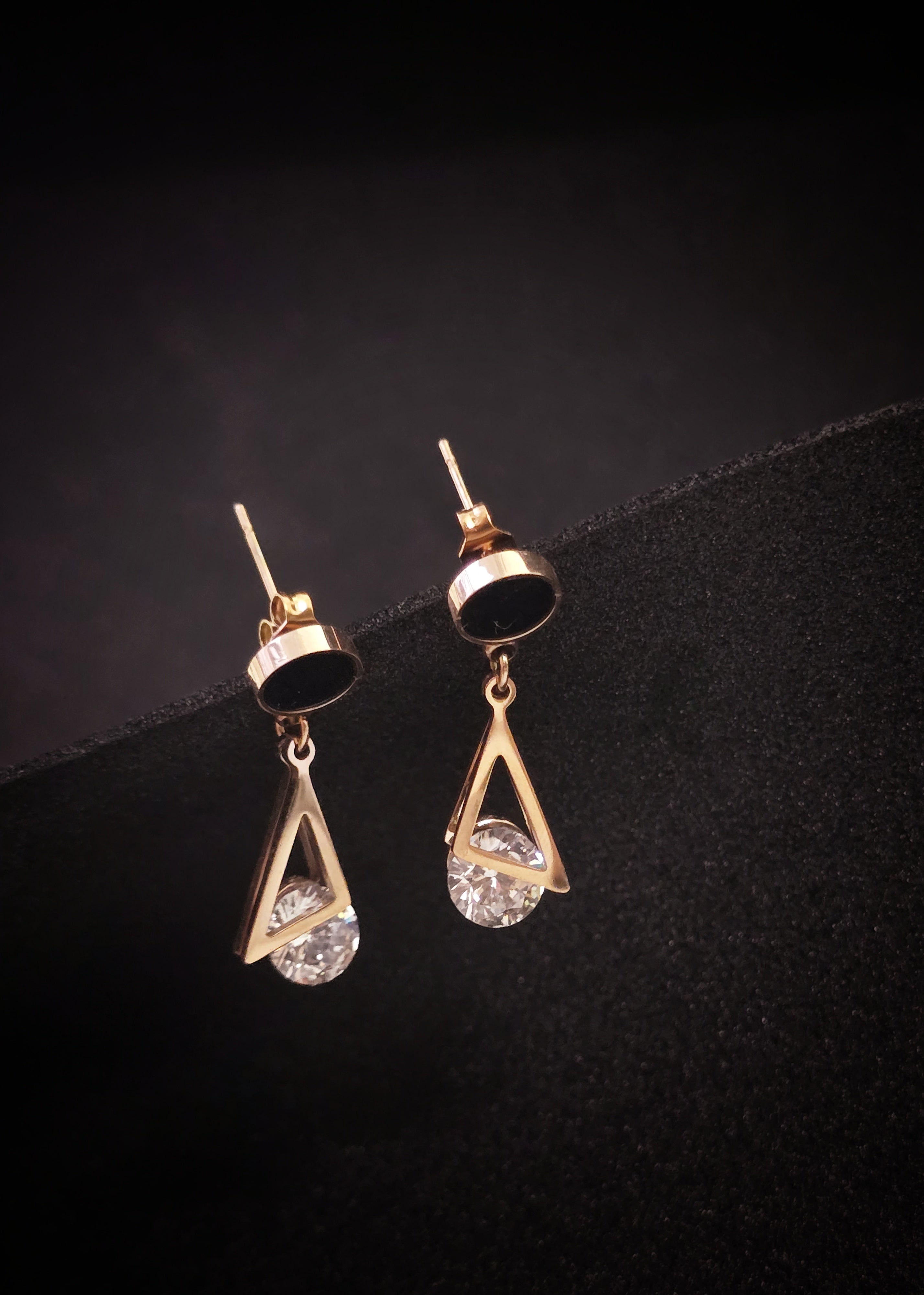 Adorniv Black Prism Drop Earrings – Luxe Edition