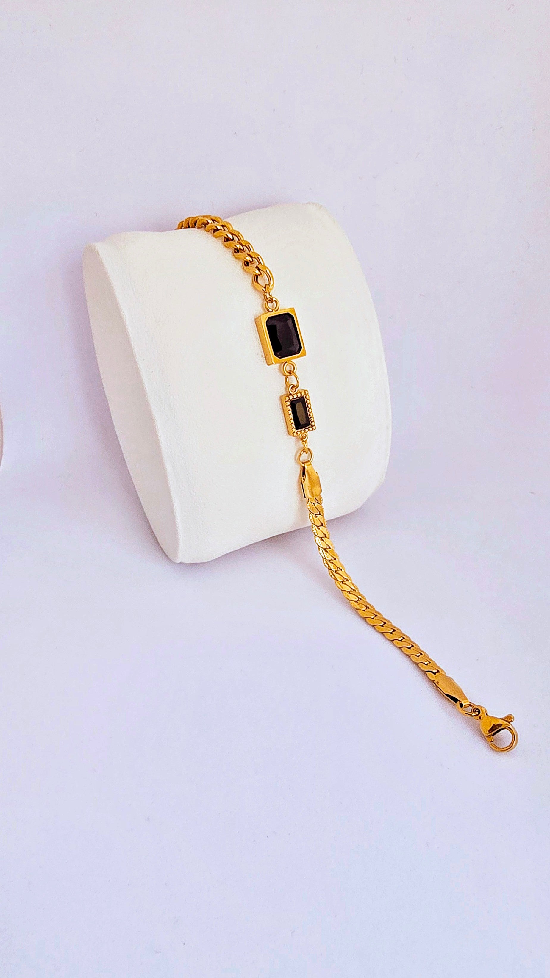 Adorniv Black Stone Link Chain Bracelet