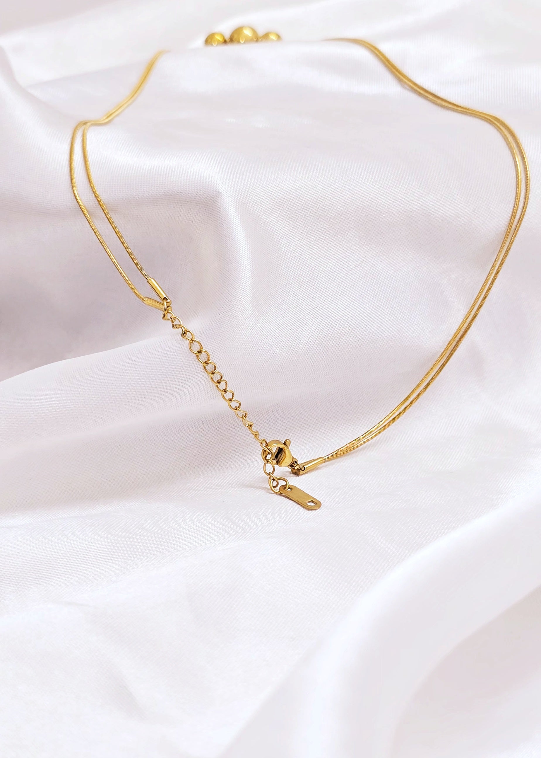 Adorniv Triple Sphere Elegance Necklace