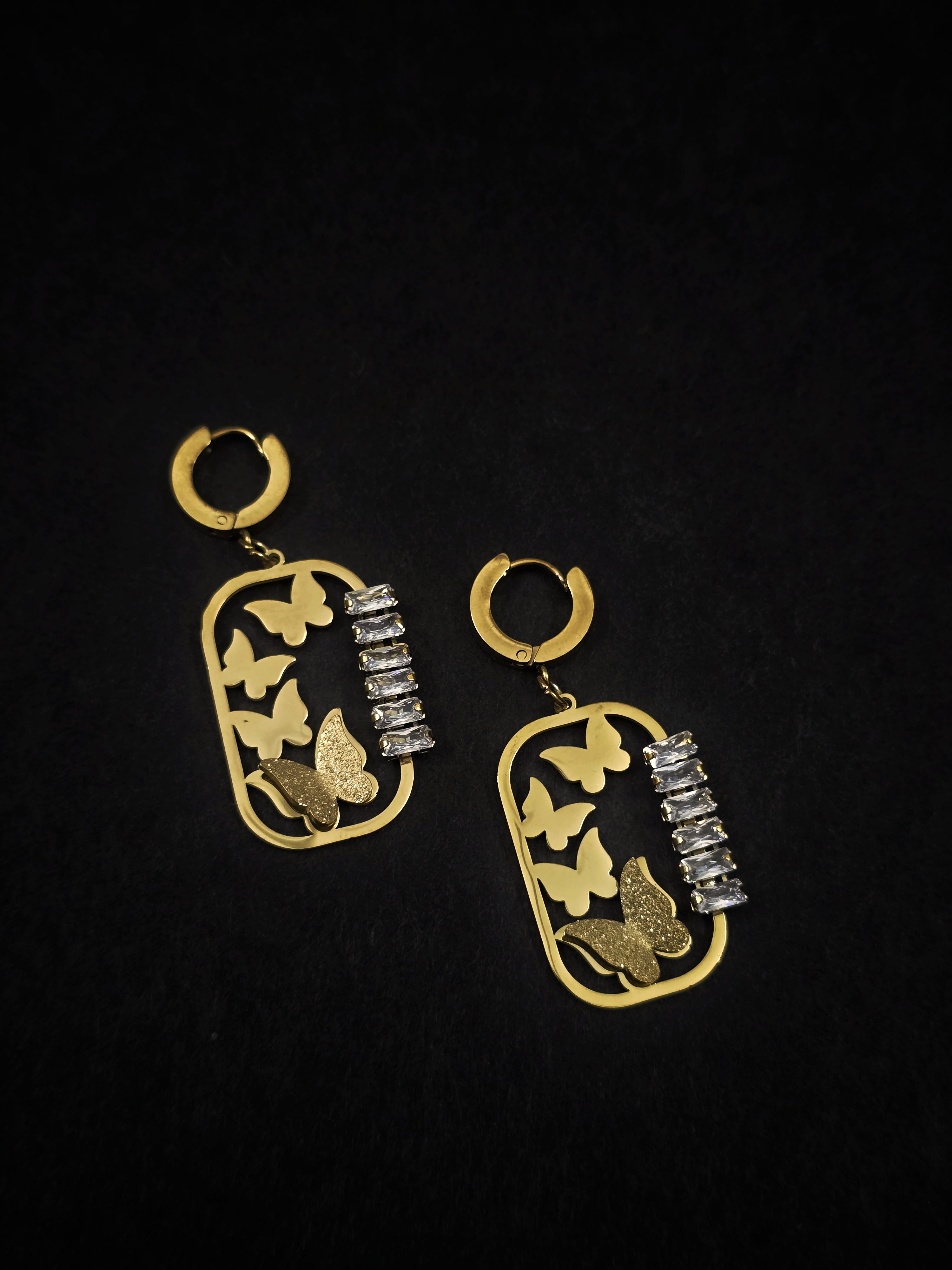 Adorniv Flutter Radiance Gift Set – Butterfly Necklace & Earrings