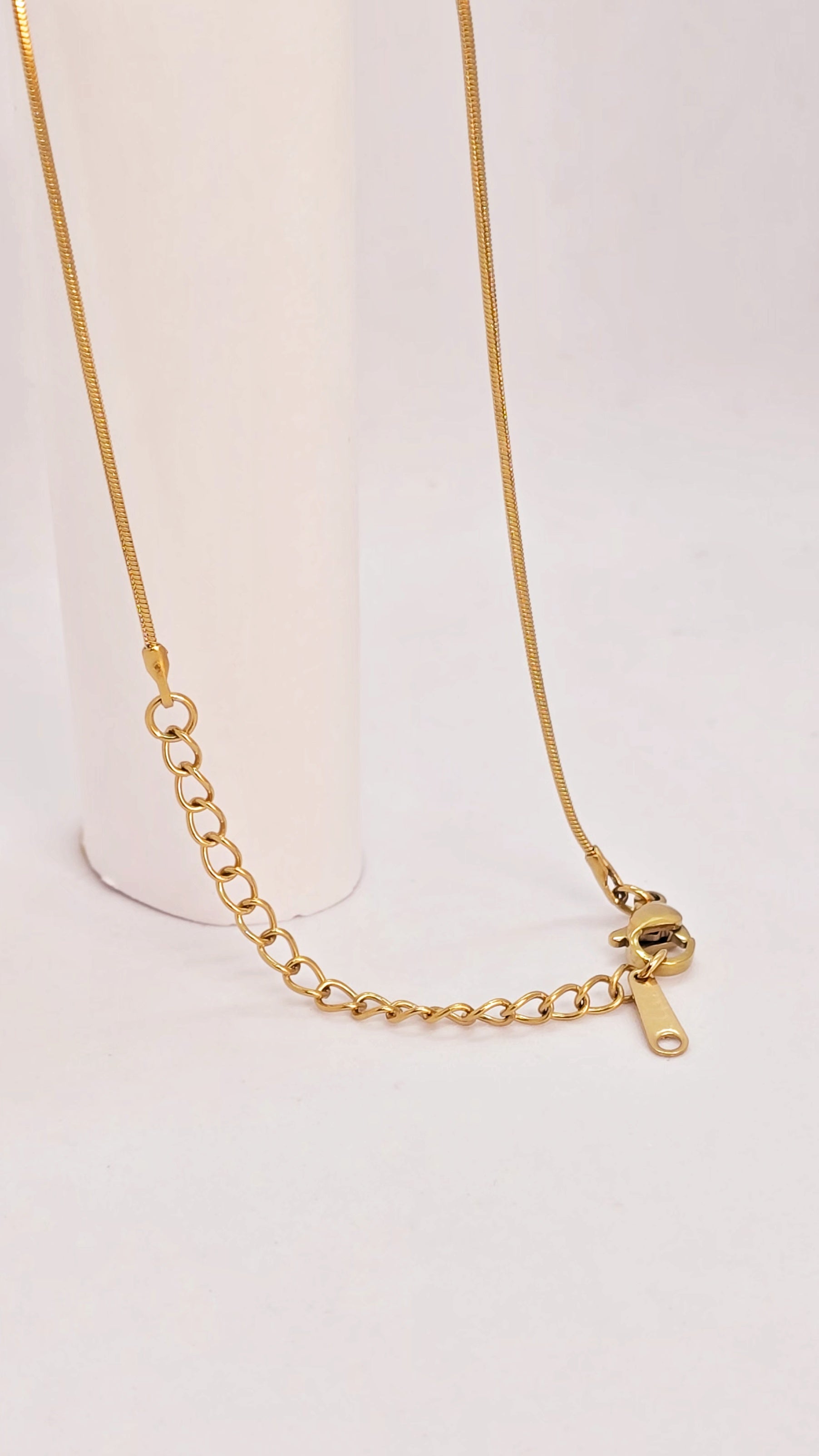 Adorniv Royal Gleam Necklace – Purple Stone Elegance