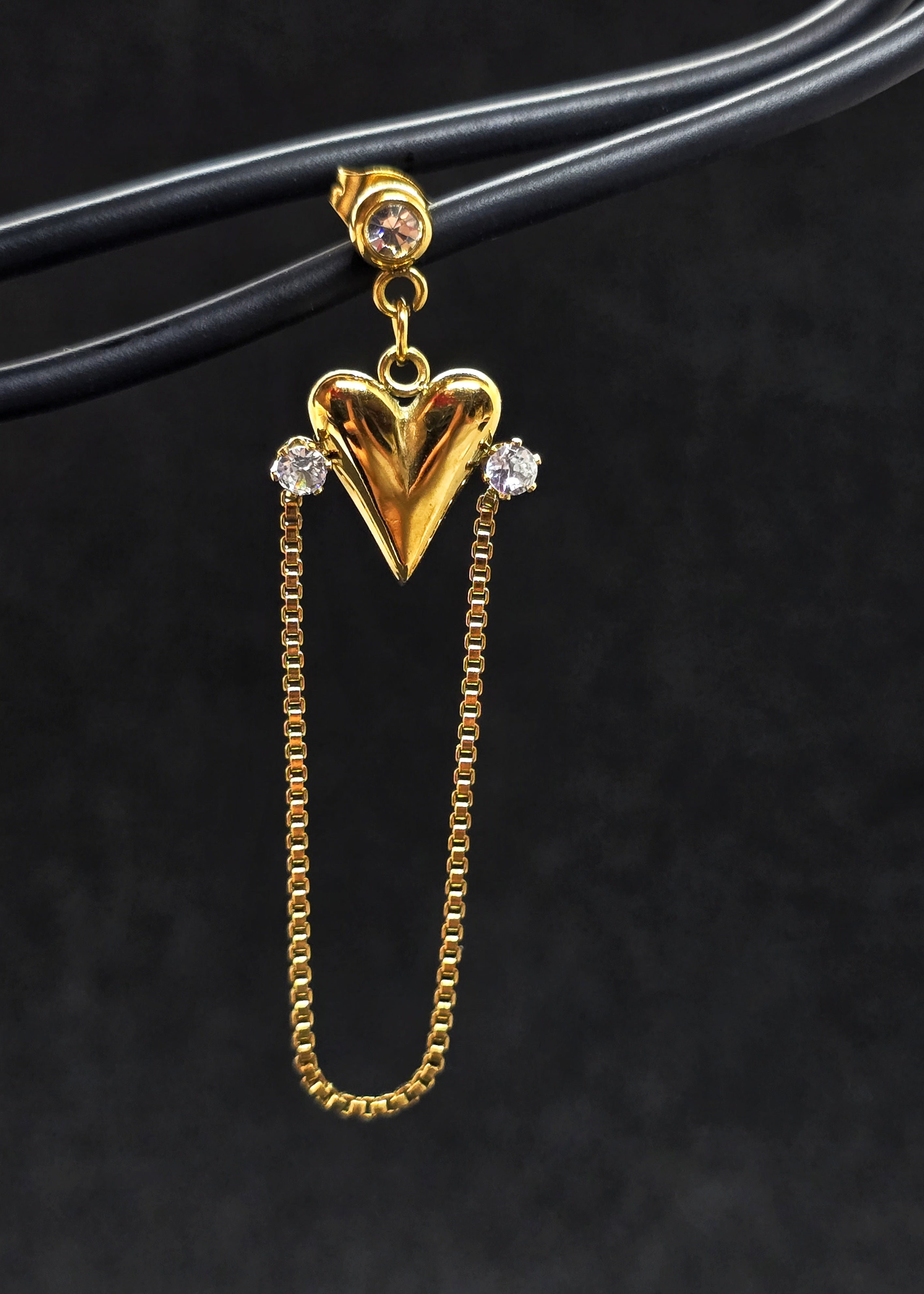 Adorniv Hearts & Chains Drop Earrings – Golden Romance Series