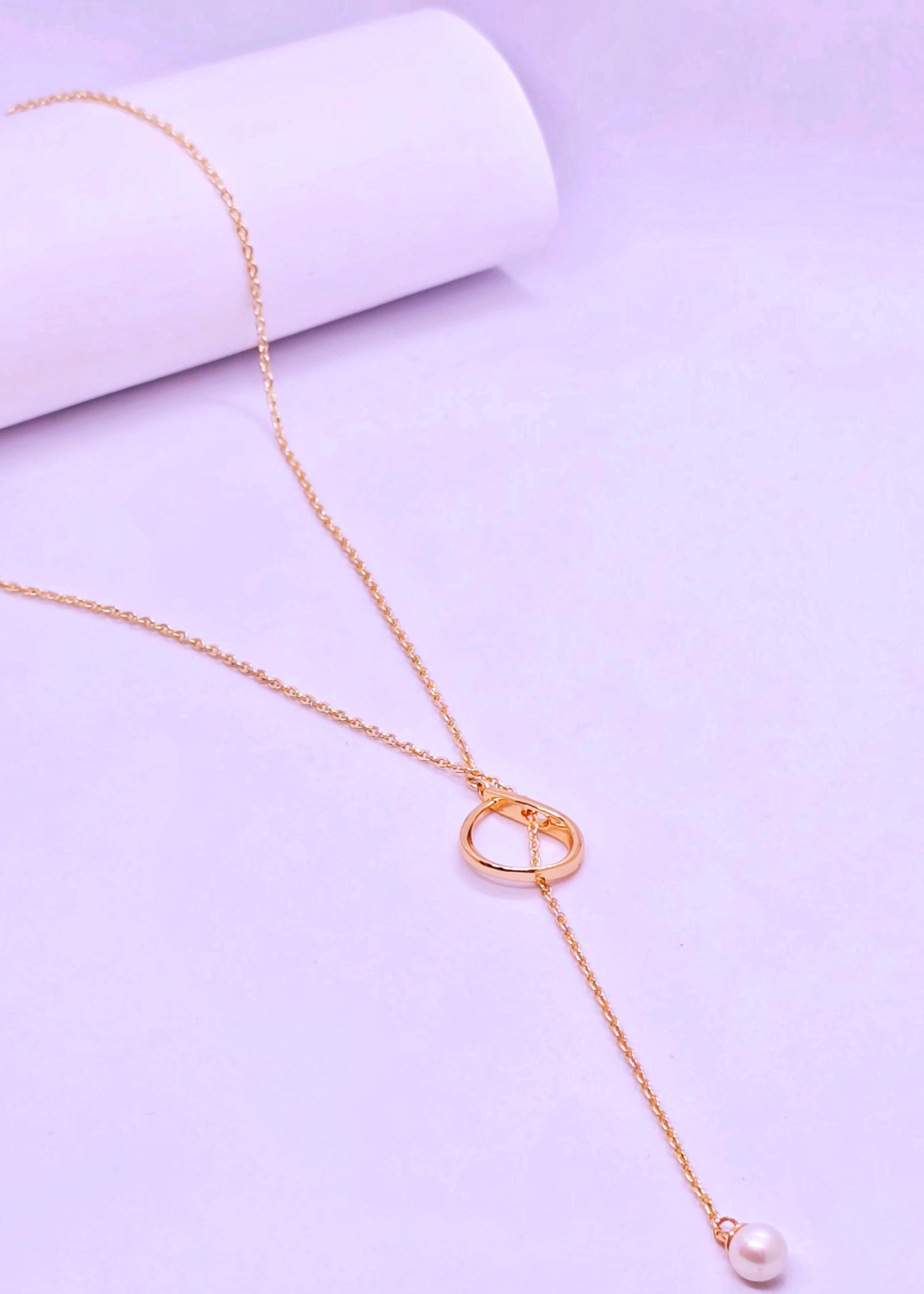 Adorniv DualStyle Loop & Pearl Necklace