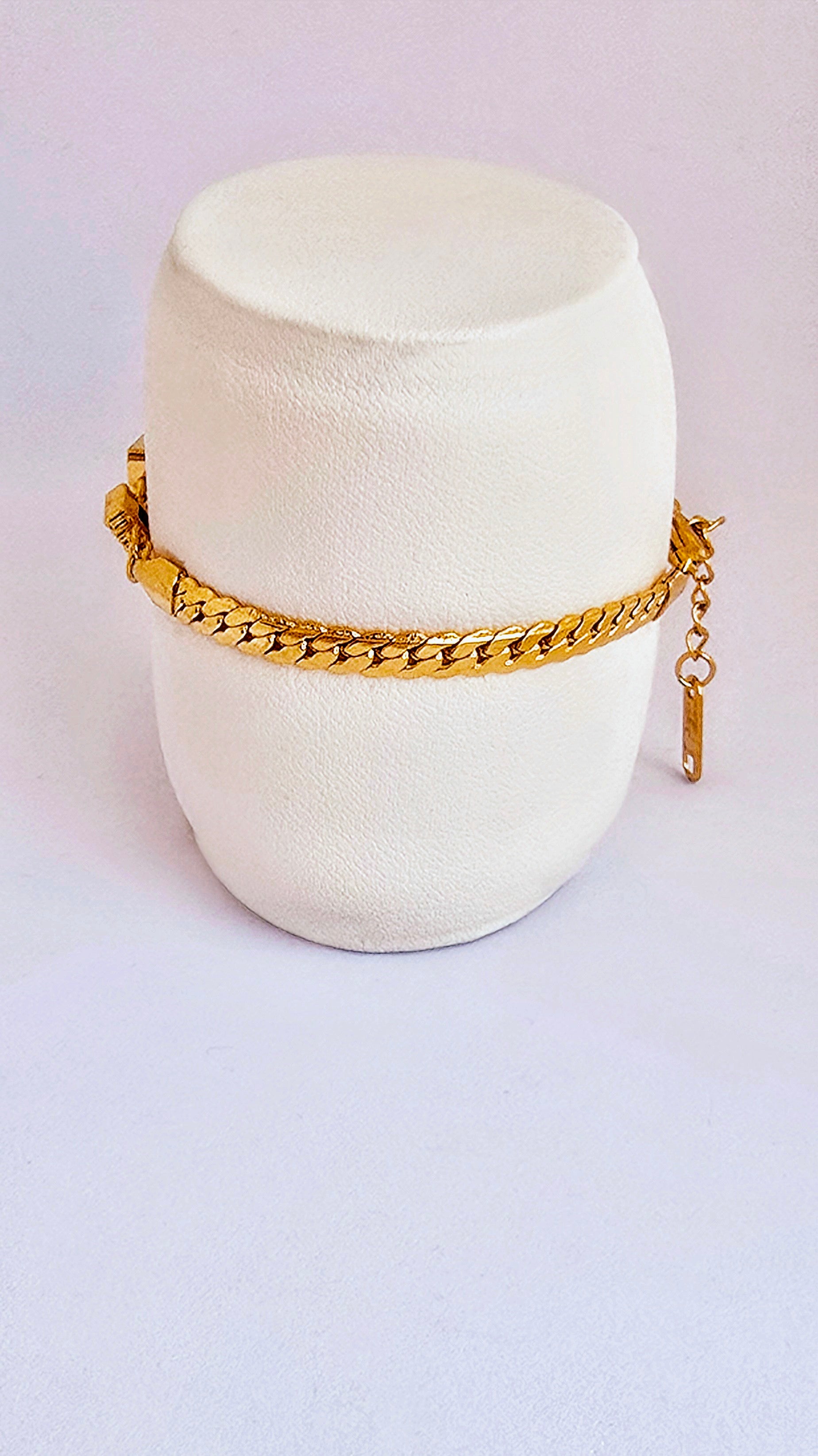 Adorniv Black Stone Link Chain Bracelet