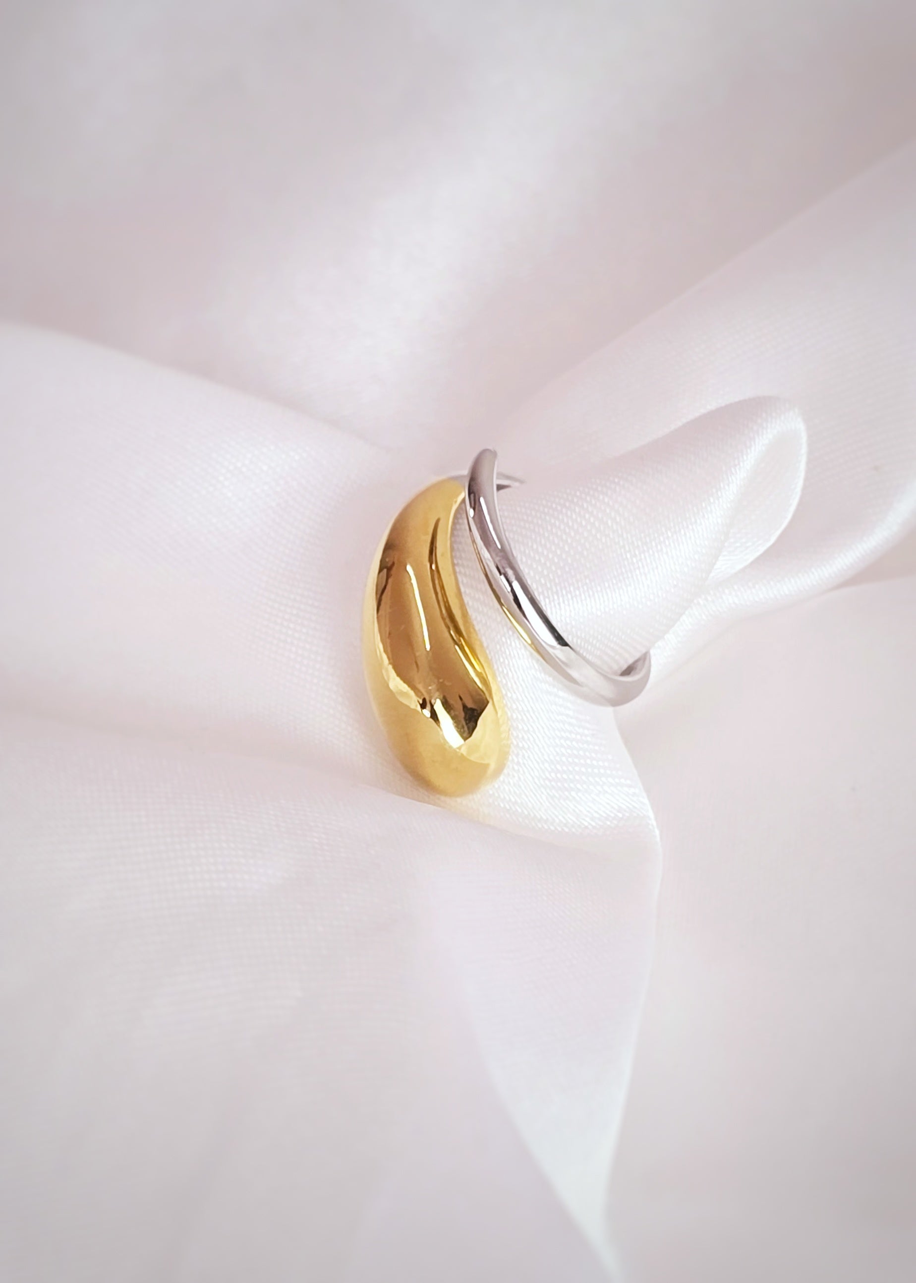 Adorniv Dual Harmony Luxury Adjustable Ring